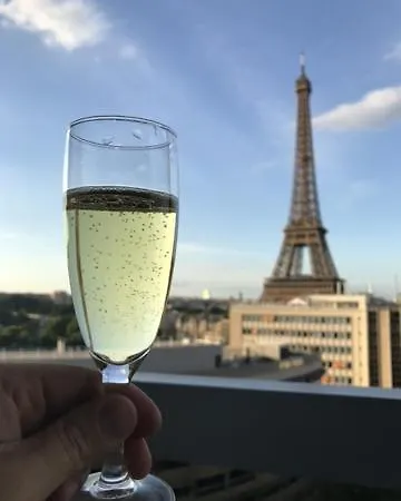 아파트 Eiffel Tower Incredible View *