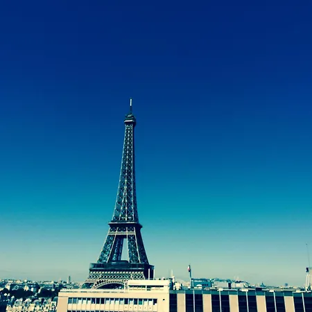 Eiffel Tower Incredible View *