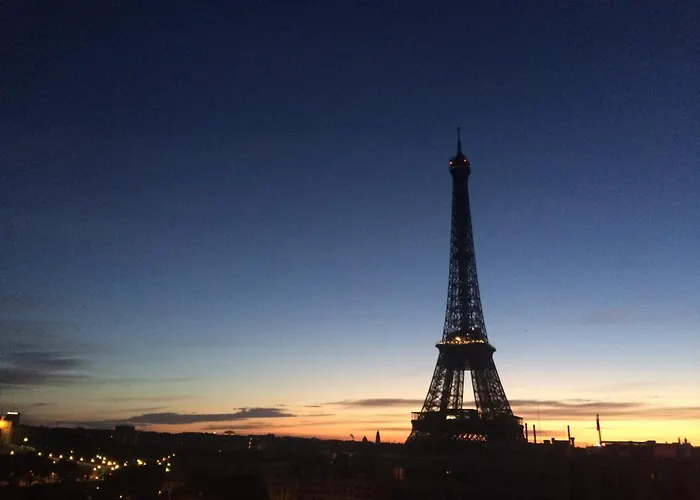Eiffel Tower Incredible View Appartement Parijs